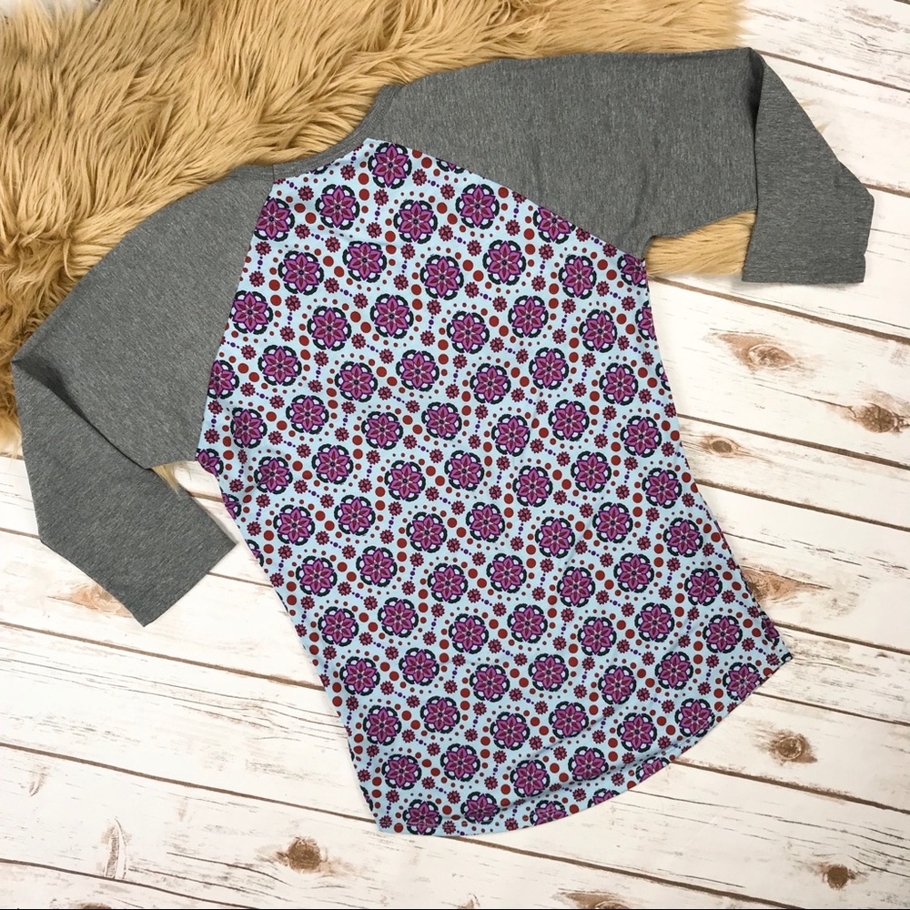 LuLaRoe Randy Top - Picture 4 of 7